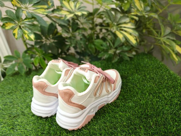 کتونی بچه گانه (Fashion) مدل گوشواره ای
